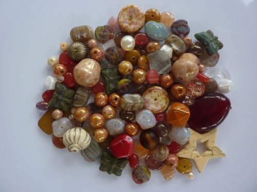 250 Mixed Glass Acrylic Jewellery Making Craft Beads Fudge Delight